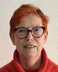 Image - portraet_Esther.jpg